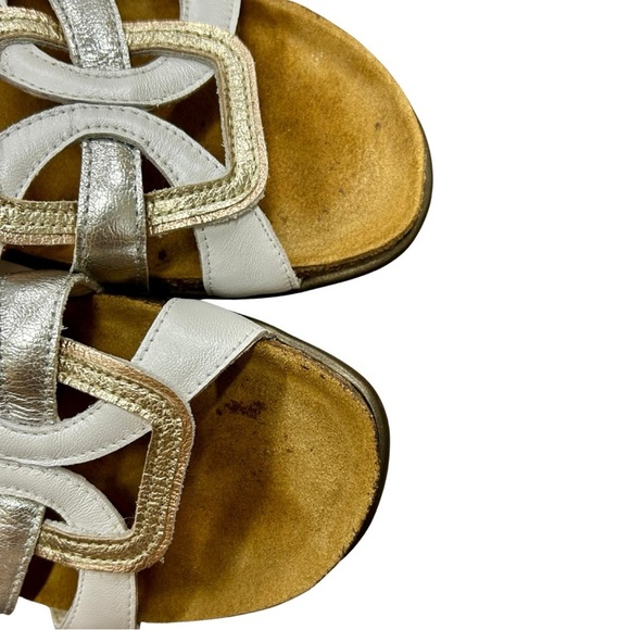 Naot Leather Slide Sandals – White & Metallic Gold – Size 37 (US 6) - Picture 7 of 8